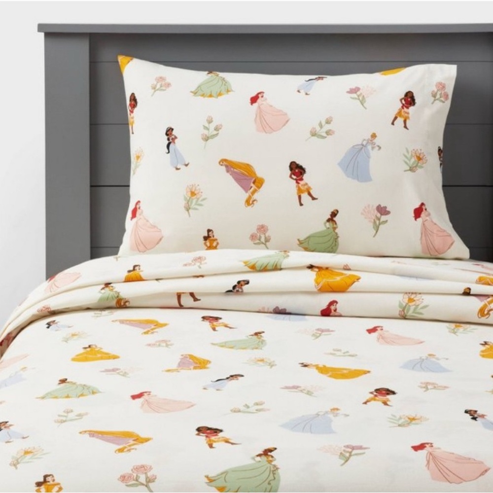 FULL Pillowfort Disney Princess Sheets